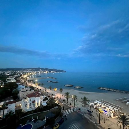 Entire Apartment , 2 Bedrooms Newly Remodeled Center Sitges Barcelona Esterno foto
