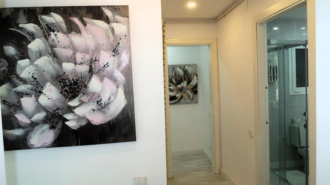 Entire Apartment , 2 Bedrooms Newly Remodeled Center Sitges Barcelona Esterno foto