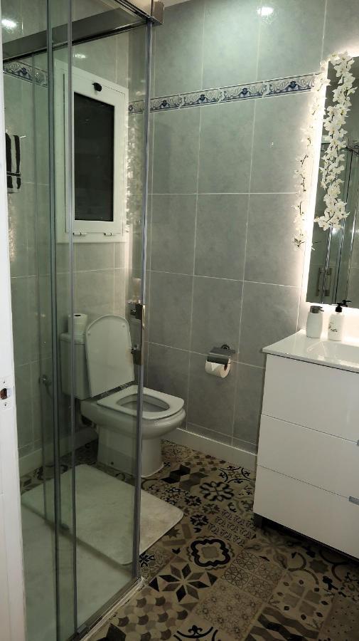 Entire Apartment , 2 Bedrooms Newly Remodeled Center Sitges Barcelona Esterno foto